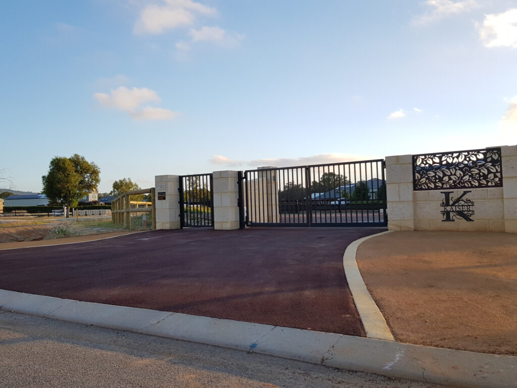 Darling Downs Entrance, Darling Downs Landscaping, Darling Downs Driveway, Busy Digger Project